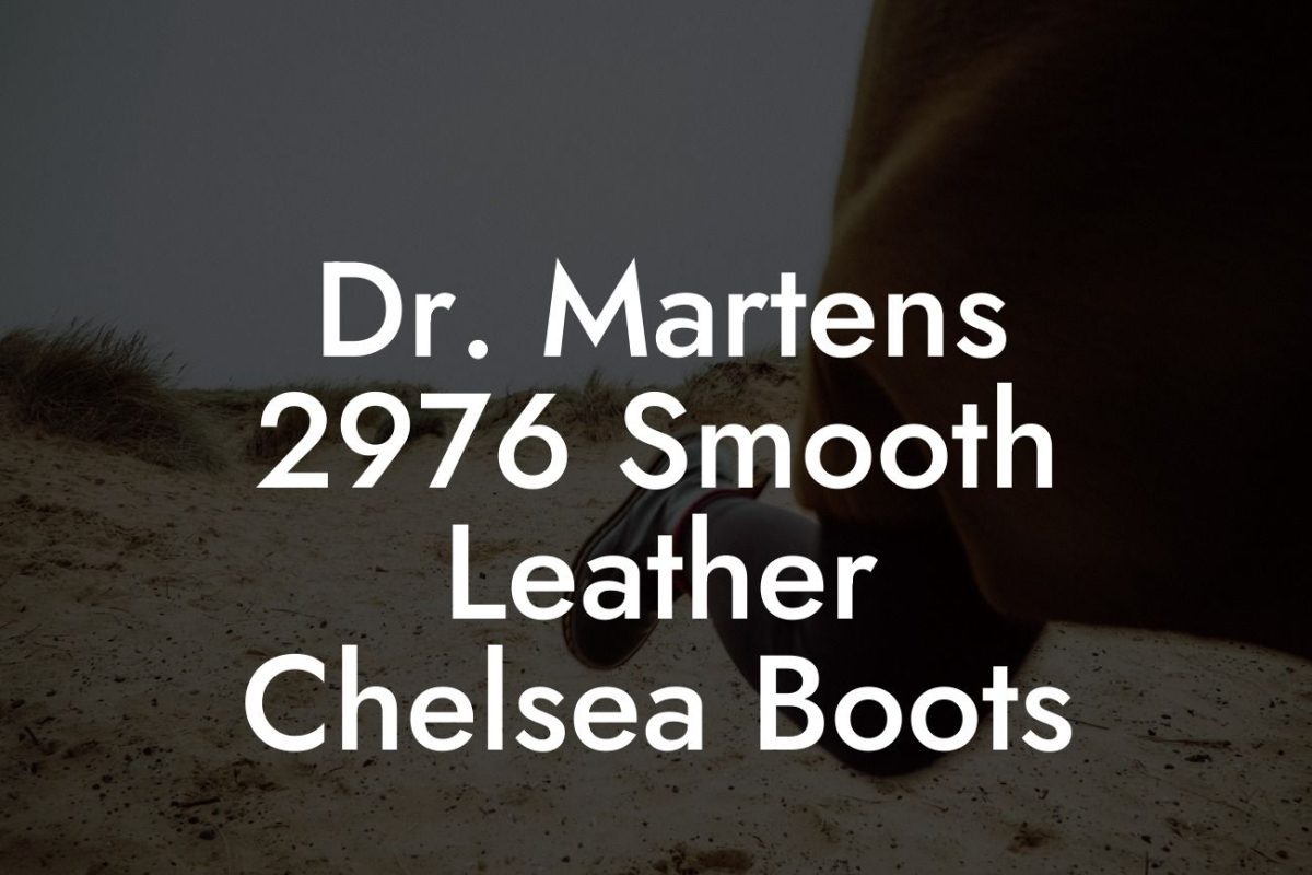 Dr. Martens 2976 Smooth Leather Chelsea Boots