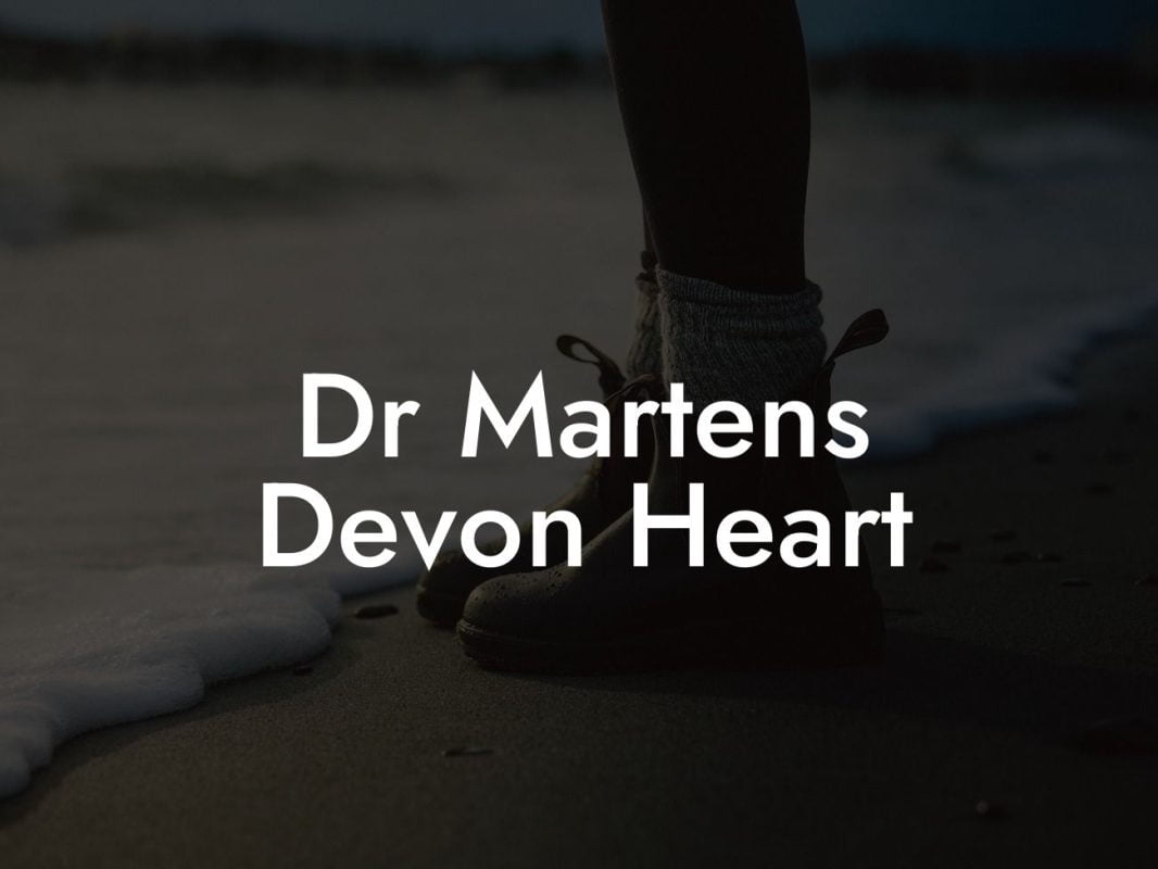 Dr Martens Devon Heart