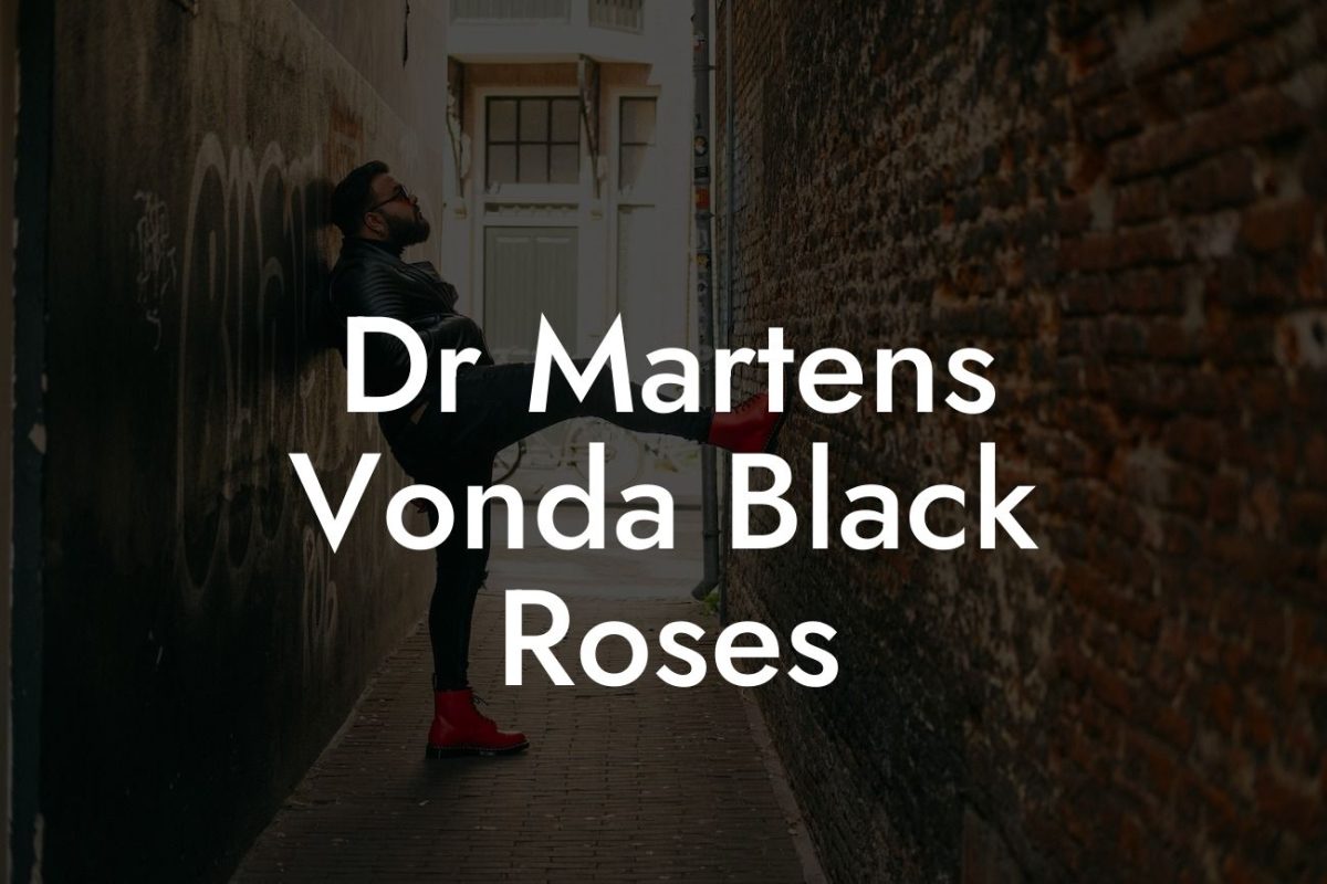 Dr Martens Vonda Black Roses