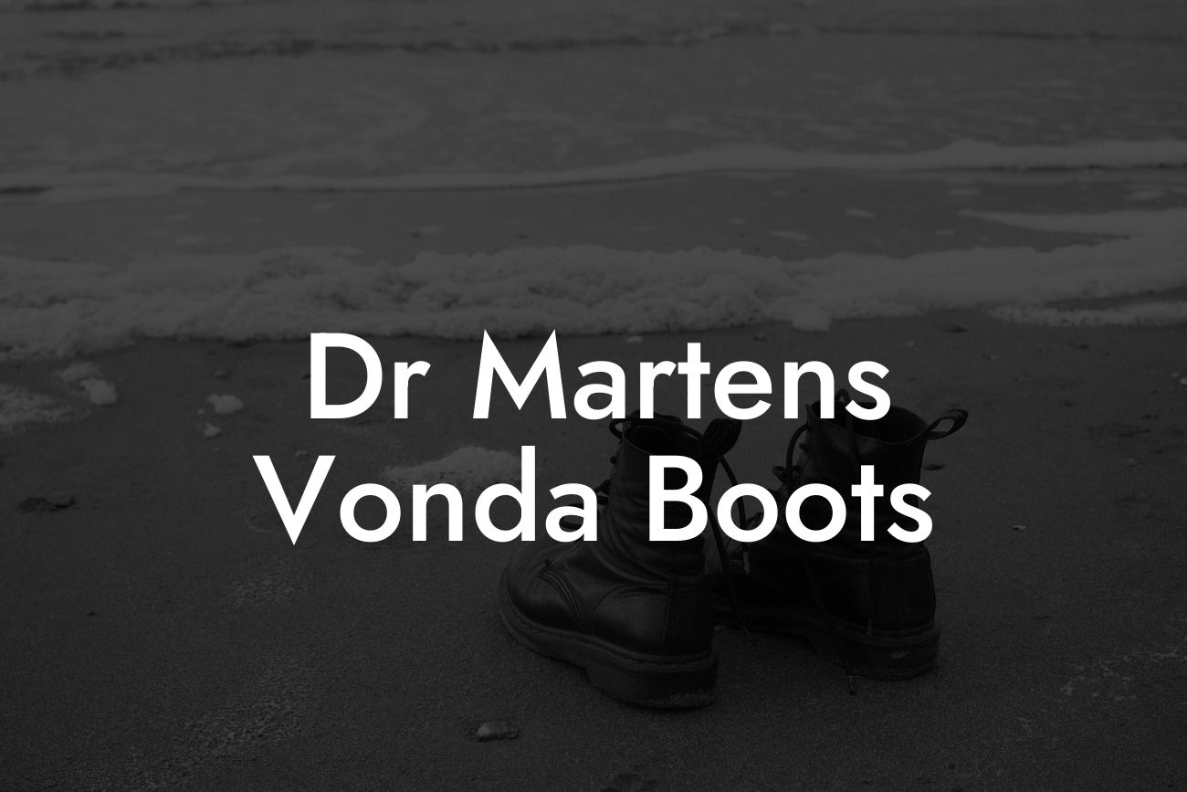 Dr Martens Vonda Boots