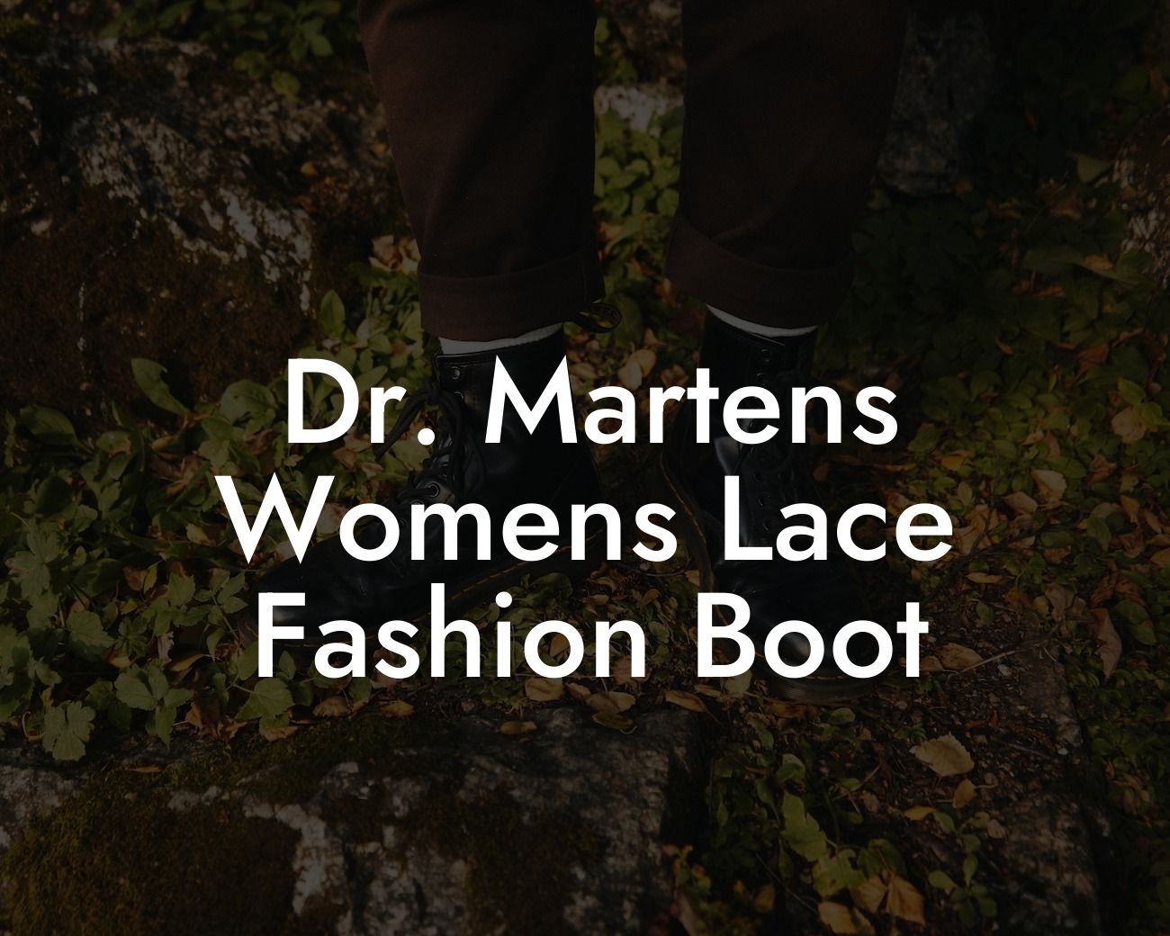 Dr. Martens Womens Lace Fashion Boot